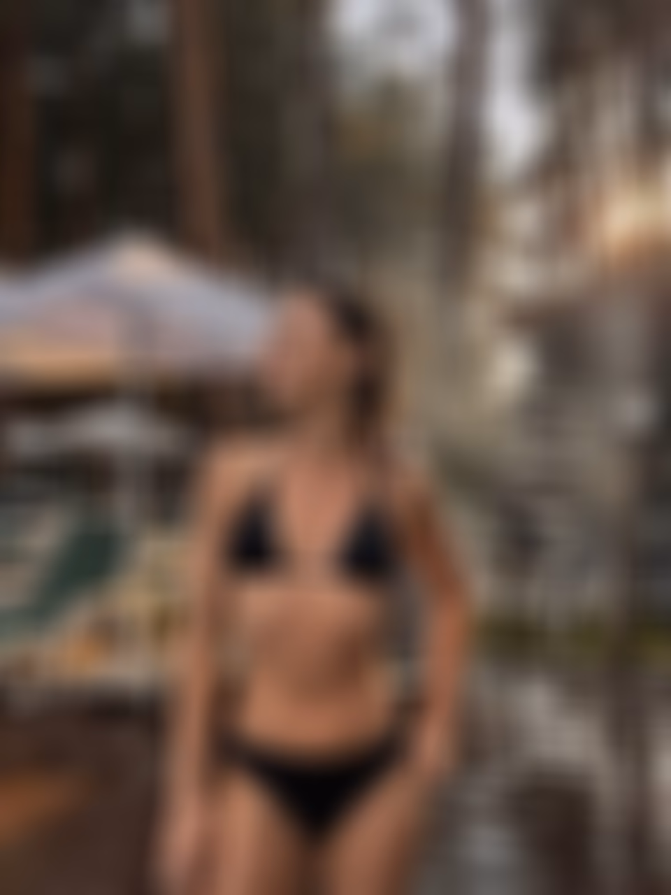 Angela 38 Naples Italy international dating platform