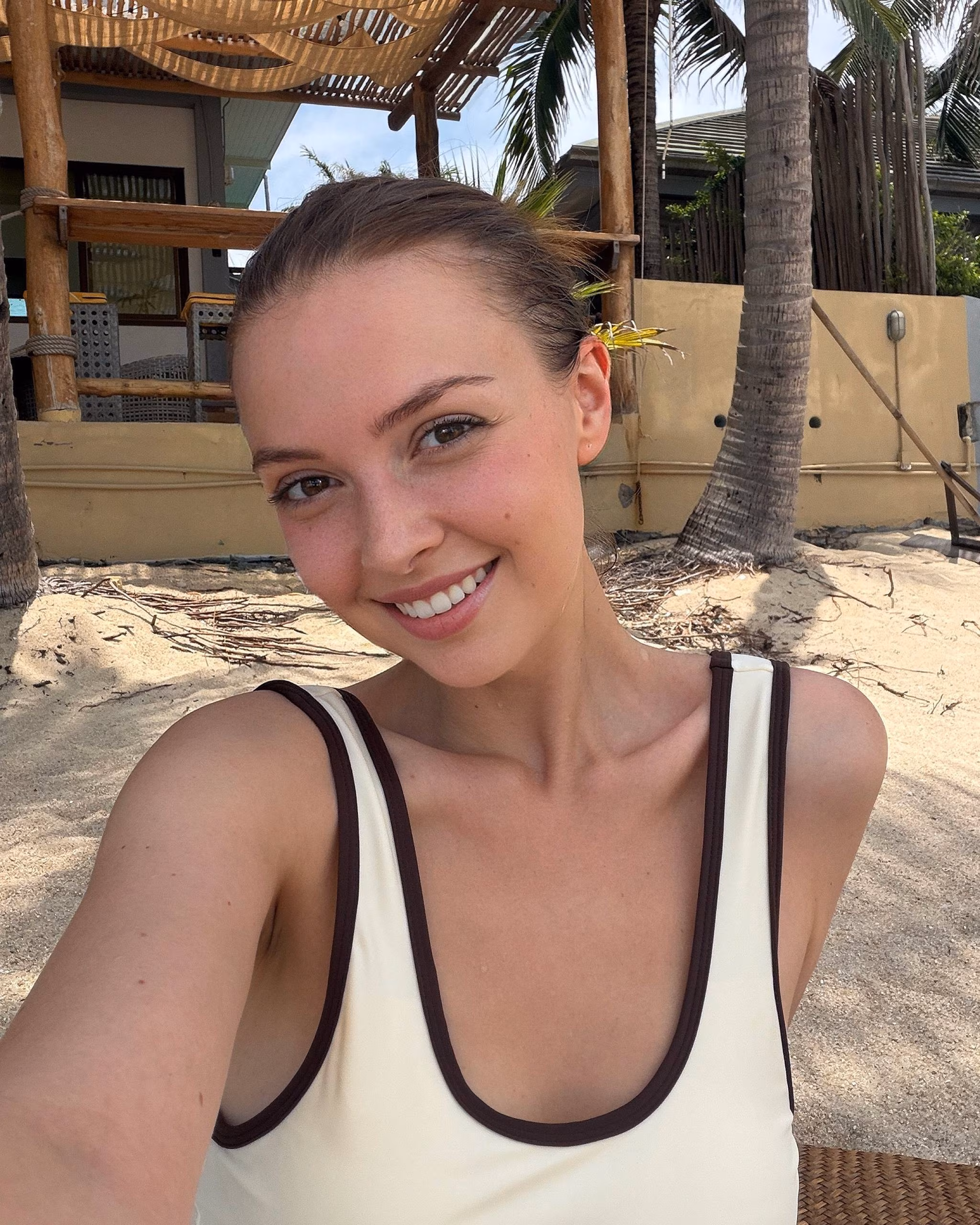 Alina 28 Bangkok Thailand international dating trends