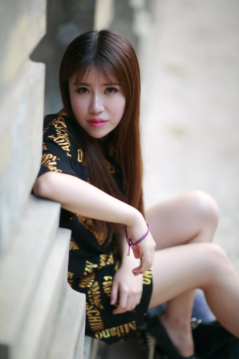 Wang Xin Xin  international dating paris